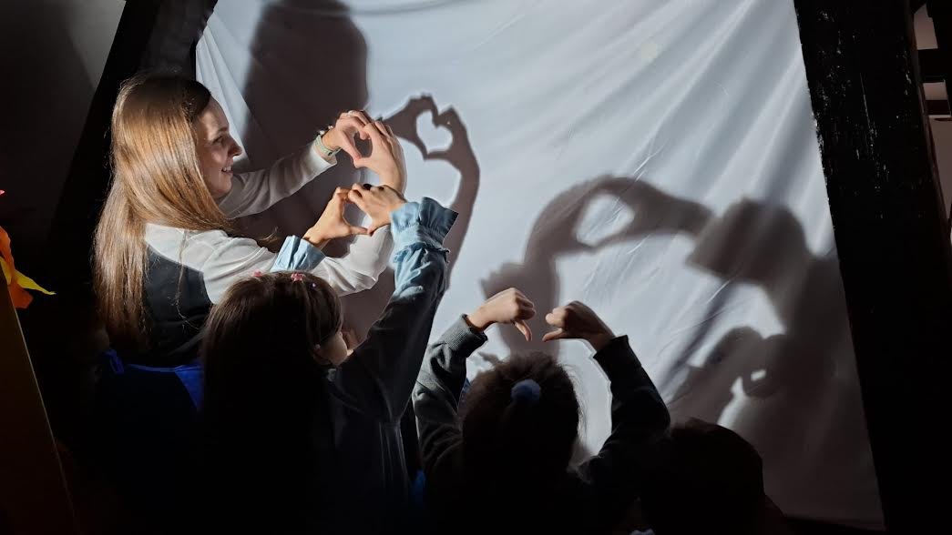 Atelier de teatru de umbre la Kuib